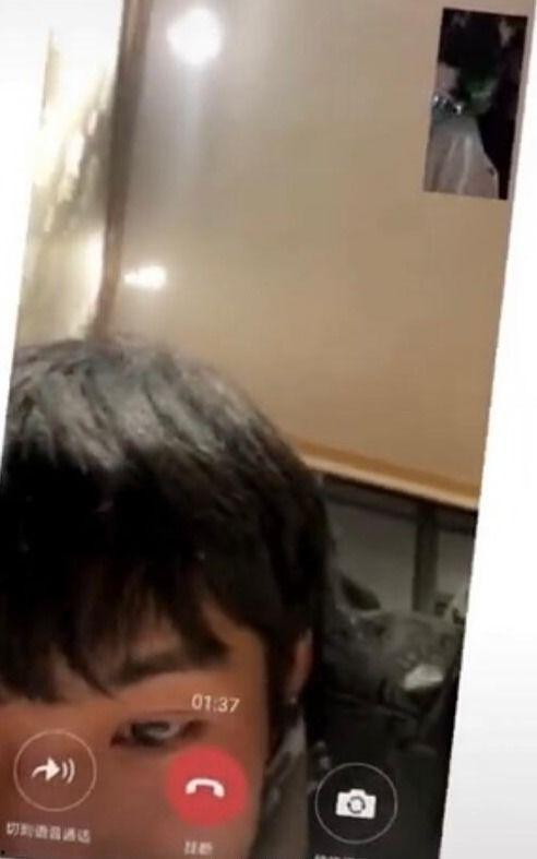 爆料网红抽烟图片高清视频,高清视频揭示吸烟危害  第3张 爆料网红抽烟图片高清视频,高清视频揭示吸烟危害  第3张