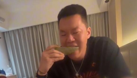 37分钟网红吃瓜视频大全,盘点热门视频精彩瞬间  第2张 37分钟网红吃瓜视频大全,盘点热门视频精彩瞬间  第2张