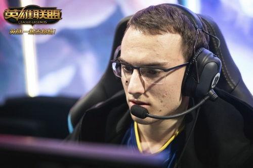 绝迹爆料比赛失误视频,揭秘赛场瞬间 第2张 绝迹爆料比赛失误视频,揭秘赛场瞬间 第2张