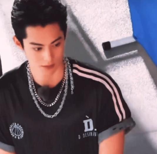 王鹤棣爆料最新消息视频,娱乐圈幕后真相大曝光! 第2张 王鹤棣爆料最新消息视频,娱乐圈幕后真相大曝光! 第2张