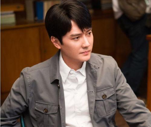 刘大锤最新爆料陈哲远图片,帅气魅力引网友热议 第3张 刘大锤最新爆料陈哲远图片,帅气魅力引网友热议 第3张