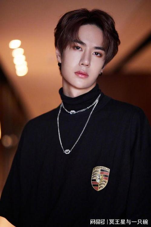 王一博最新爆料图片,神秘新作品即将揭晓,粉丝翘首以待 第2张 王一博最新爆料图片,神秘新作品即将揭晓,粉丝翘首以待 第2张